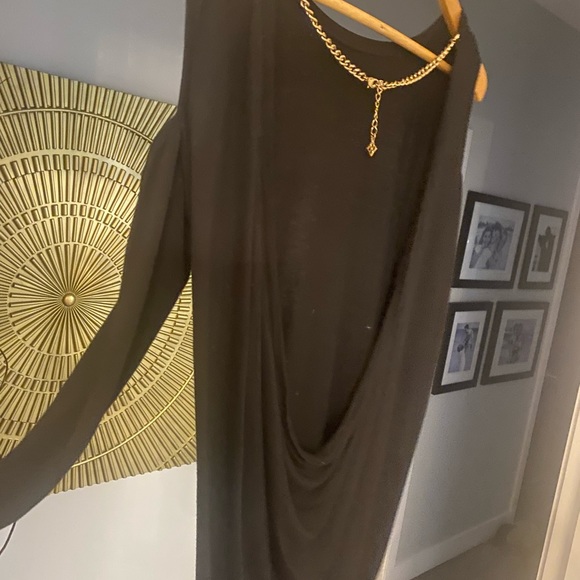 BCBGMAXAZRIA black open shoulder draped back chained long sleeve - Picture 5 of 5